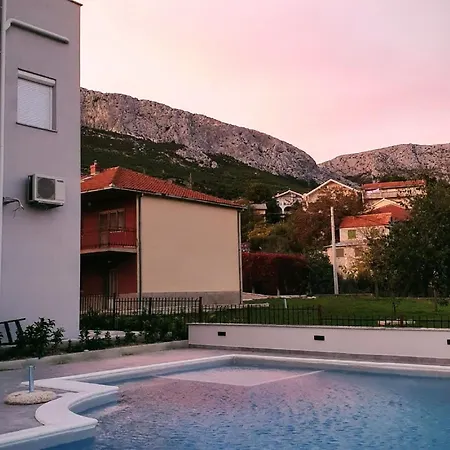 Apartment Sky *